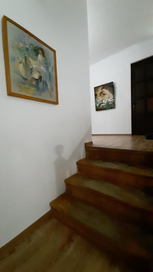 Victoria Guesthouse Kutaisi Luaran gambar